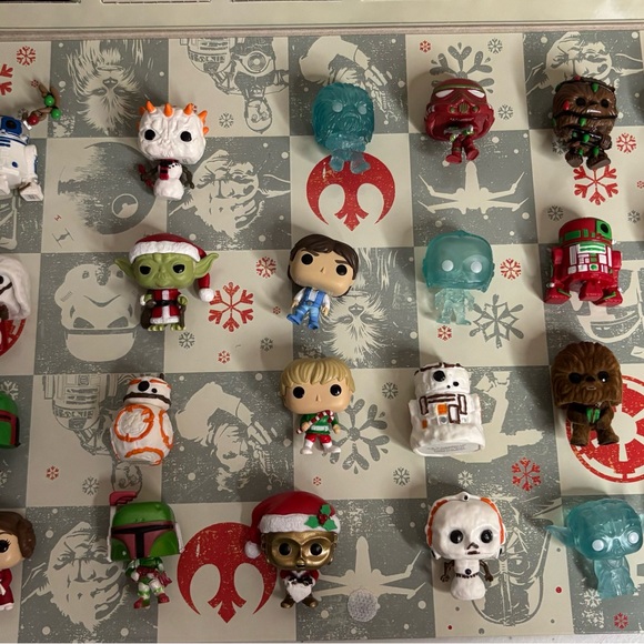 Star Wars Funko Pop! Holiday Calendar - Picture 5 of 6